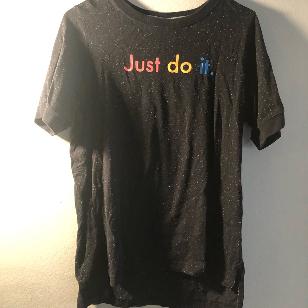 Nike just do it rainbow speckle top medium